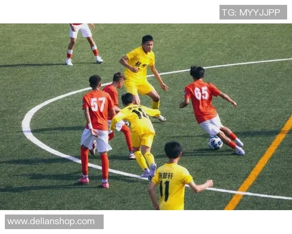 杭州足球队总决赛表现分析展现灵活战术与团队协作的完美结合 杭州足球队总决赛表现分析展现灵活战术与团队协作的完美结合